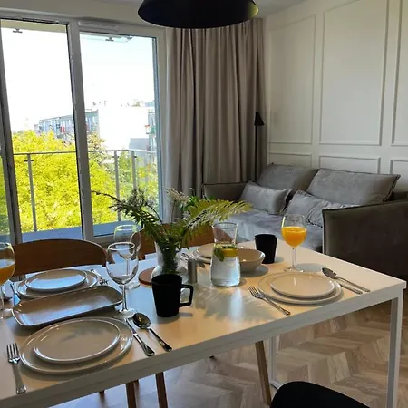 Japandi Stare Appartement Olsztyn (Warmian-Masurian)